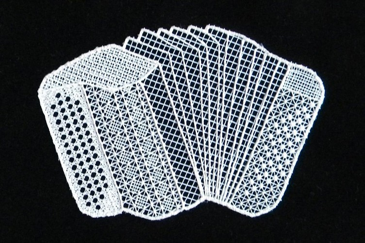 Atelier du Poinct de Tulle – dentelle à l'aiguille_10