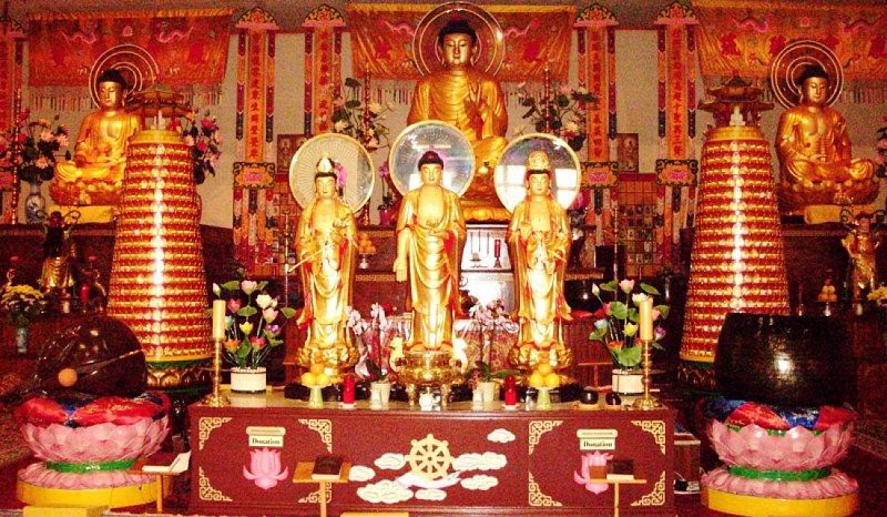 Tung Lam Linh Son Buddhist pagoda