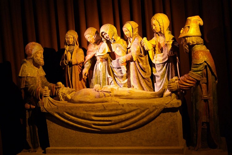 Sound and light show (15C entombment)