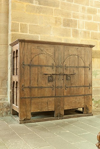 EgliseAbbatialeAubazine-armoire_4