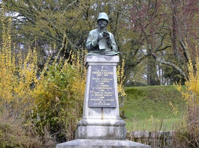 Buste de Treich-Laplène