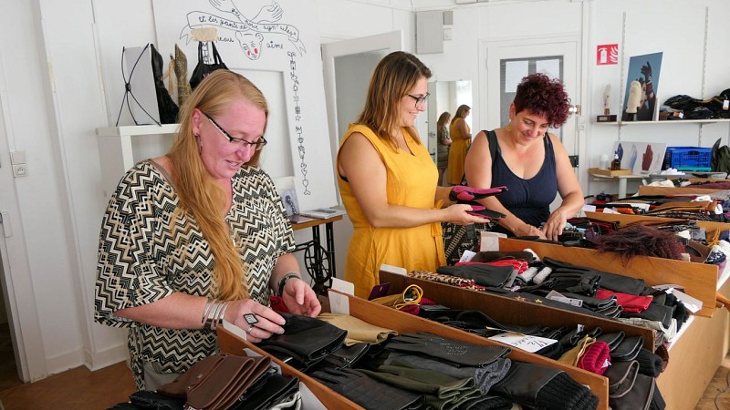 Magasin de cuir - Ganterie Agnelle, Saint-Junien