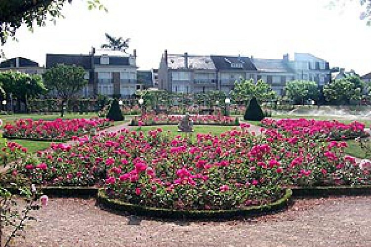 Square Marcel Cerdan, roseraie municipale (Brive la Gaillarde)