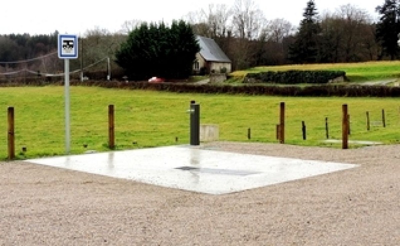 Aire d'accueil de camping-cars de Meilhards