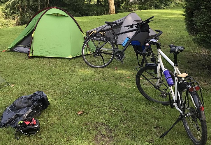 Tente et vélo