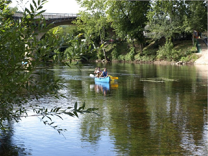 canoesles3drapeaux3_P.Frere