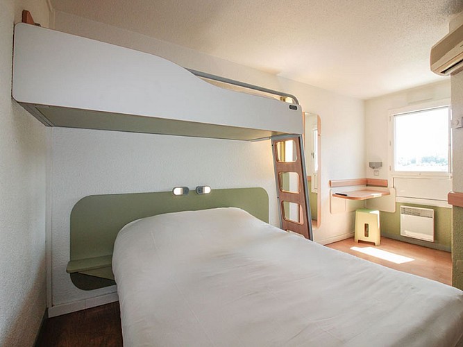 ibis-budget---chambre-grand-lit