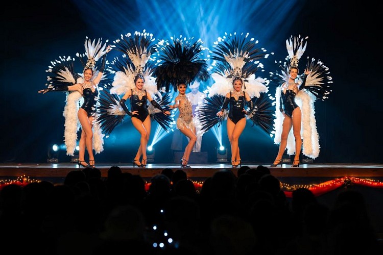 CABARET BAMBINO-plumes