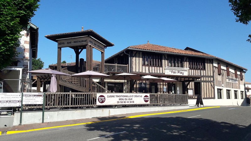 LEON_Hôtel Le Fair Play (2)