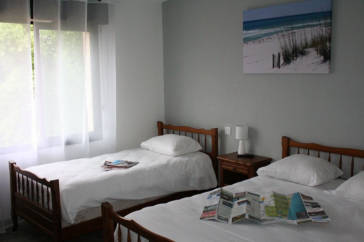 LEON_Hôtel Le Fair Play_ch triple