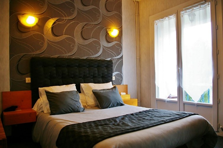 Astaffort-Auberge Brulhois-chambre 1