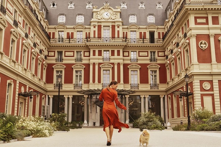 Entrée Hotel du palais