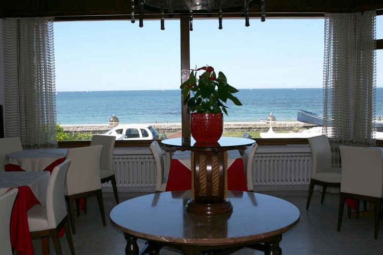 IMG-9737-2--1600x1200-