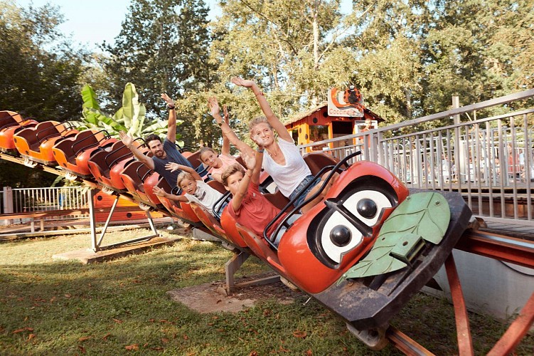 Walibi-Sud-Ouest-Coccinelle-Julien-Domec
