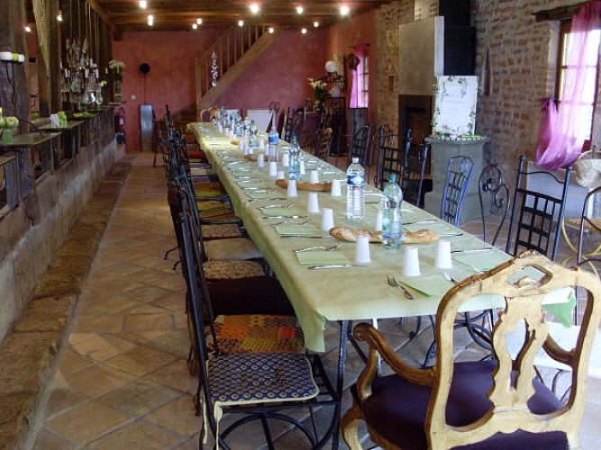 sallereception-lamothebezat-destination-agen-tourisme