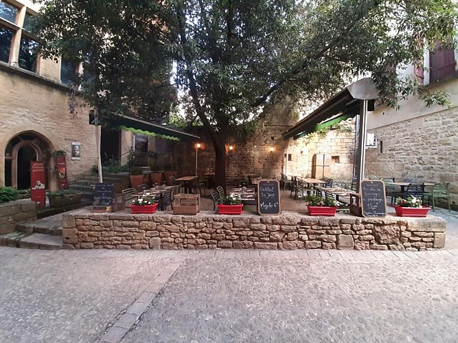 restaurant-produits-frais-et-locaux-au-coeur-du-vieux-sarlat---l-assiette-sarladaise--12-