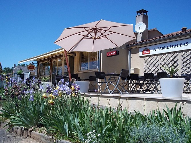 La-table-d-aubas-Crespi-2-sarlcapabu