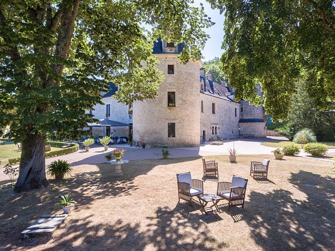 Château de la Fleunie@Plasset (25) 8 res