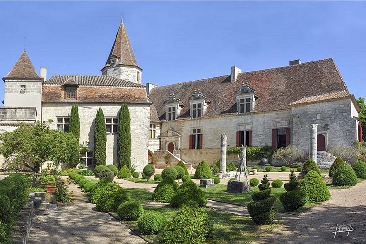 chateau lauzun LESIEUX - 800x600