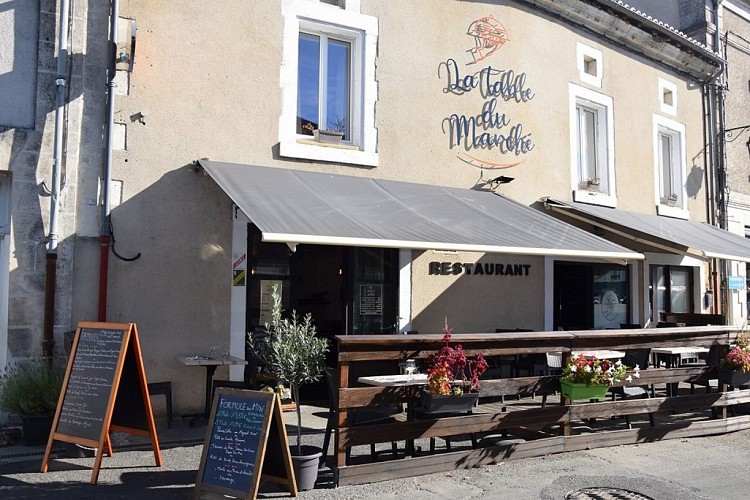 Table-du-Marché (1)