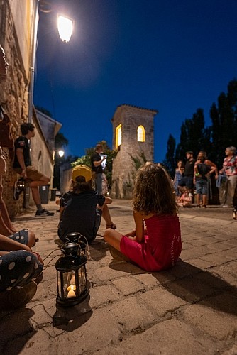 Marmande à la lanterne 4