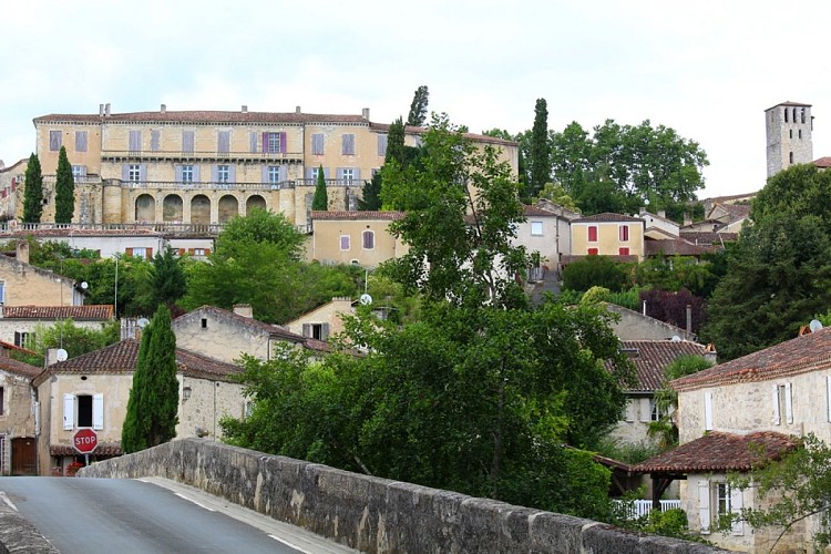Vue de Poudenas_AlbretTourisme