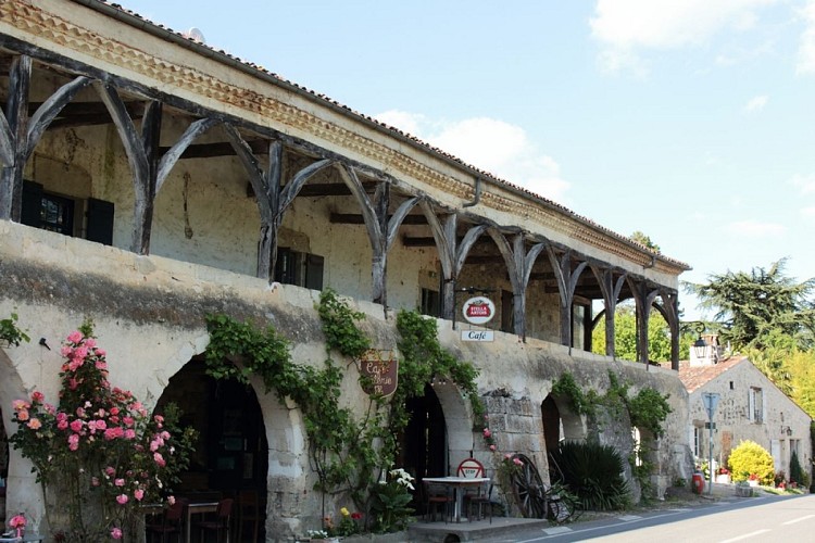 Maison à arcades_AlbretTourisme