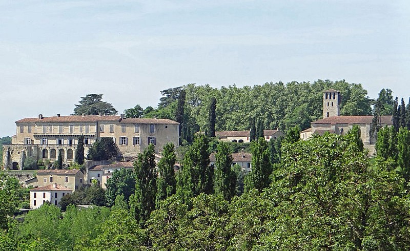 Château_de_Poudenas_-1