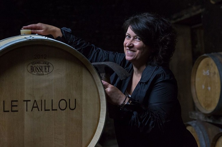 Portrait vigneron-Le Taillou-HD--«Corinne Couette -1
