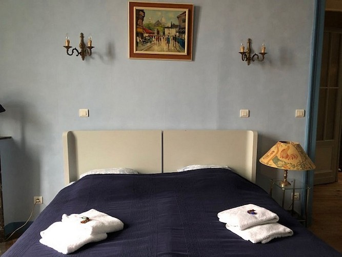 Chambre-bleue---Chateau-de-Habas