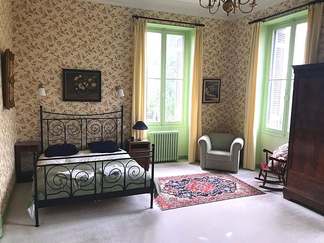 Chambre-antique---chateau-de-Habas