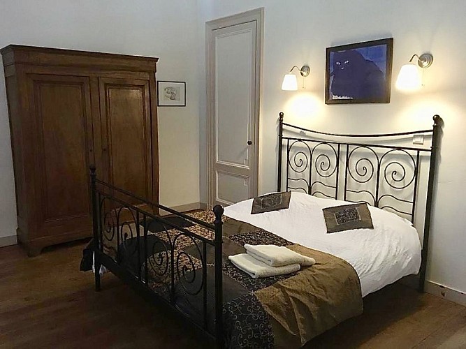 Chambre-balcon---Chateau-de-Habas