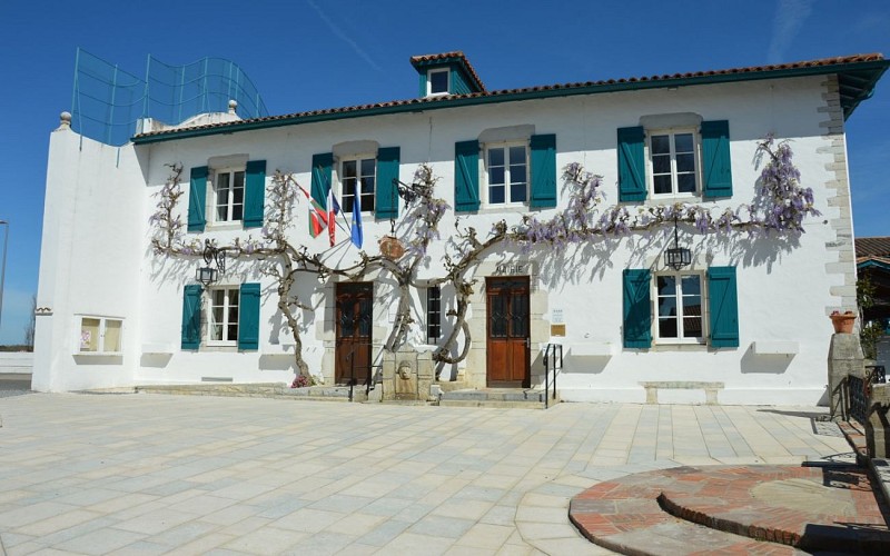 Visite-commentee-Mairie-redim