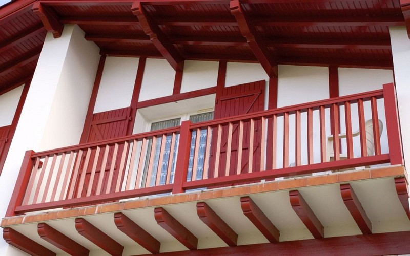Maison Garicoitz-Garazi-balcon