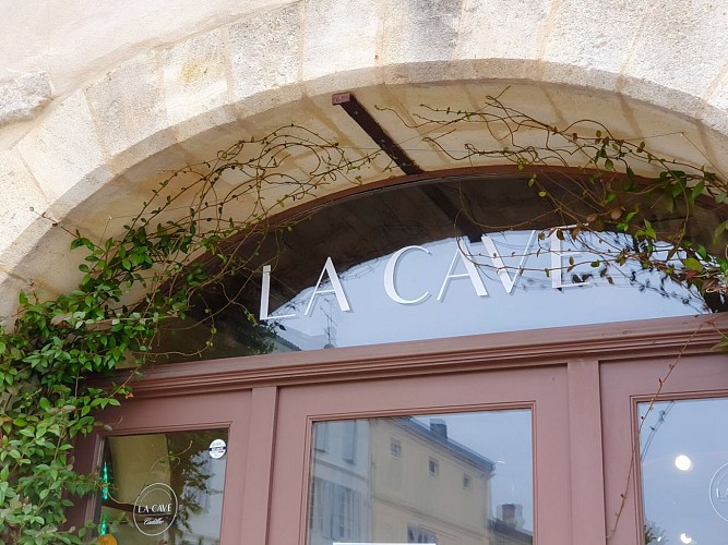 2fc7f94a2ffe0cc2d7358c4e6d7775d2_La_Cave_Ca