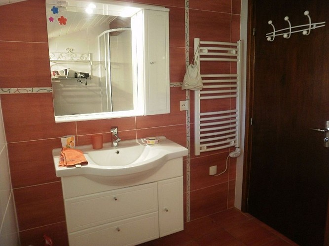 salha_askizait_sdb_2