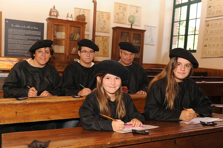 La Tour Nivelle - Musée d'école et Maison Littéraire Ernest Pérochon