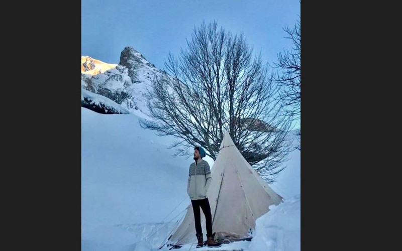 1440 Nuit-insolite-Tipi-Gourette