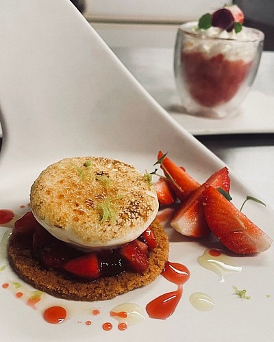 Fraises de Magescq et Chiboust caramélisée (002)