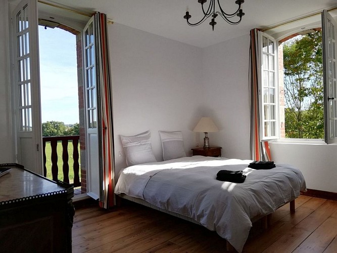 Domaine-Abartiague-chambre-Louis-2