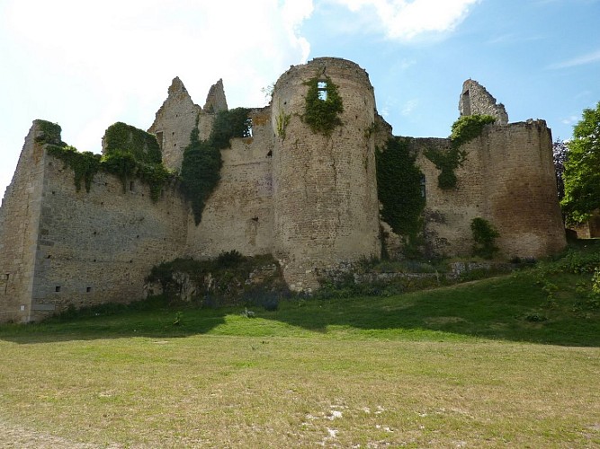 chateau-de-bressuire-2
