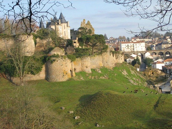 chateau-de-bressuire-5