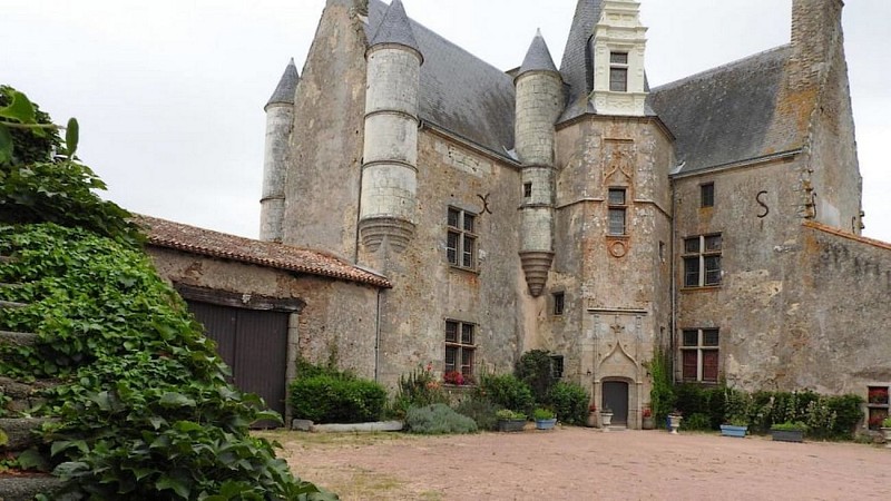 la-chapelle-gaudin-le-chateau-de-vermette.