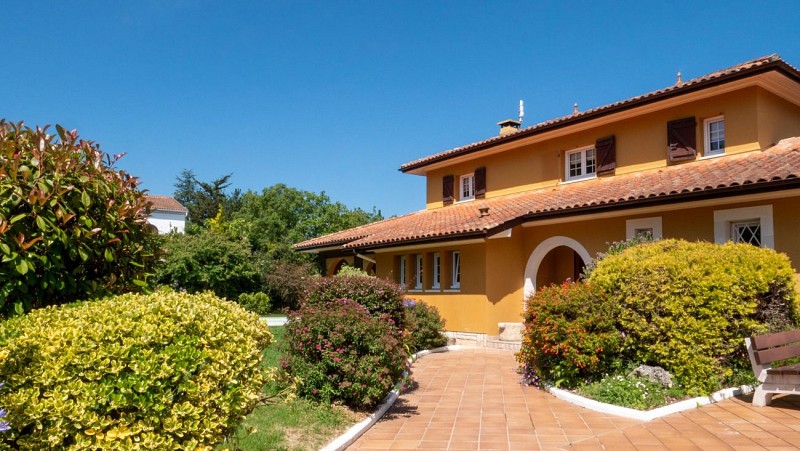 Domaine-dEnara-Hendaye-Exterieurs-1-scaled