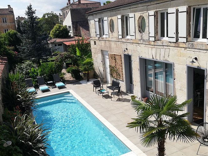 L'extérieur Chambres d'Hôtes l'Angély