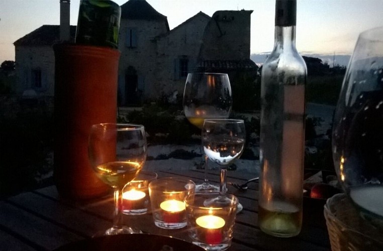 les-rosiers-les-verres-de-vin