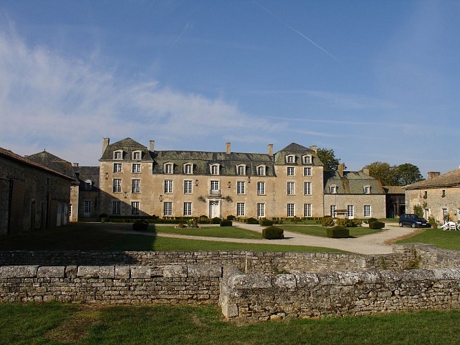Château d'Epanvilliers musée du jeu ancien Brux