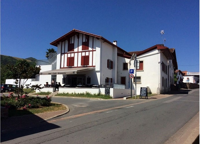 Haize Hegoa - Façade restaurant