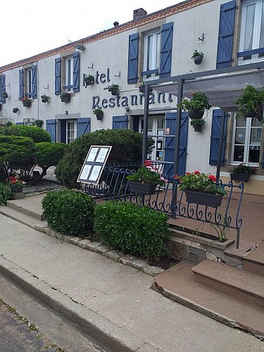 200510-Mauleon-LaTerrasse-ext