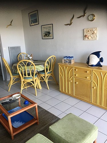 2021_izard (3) (Copier)